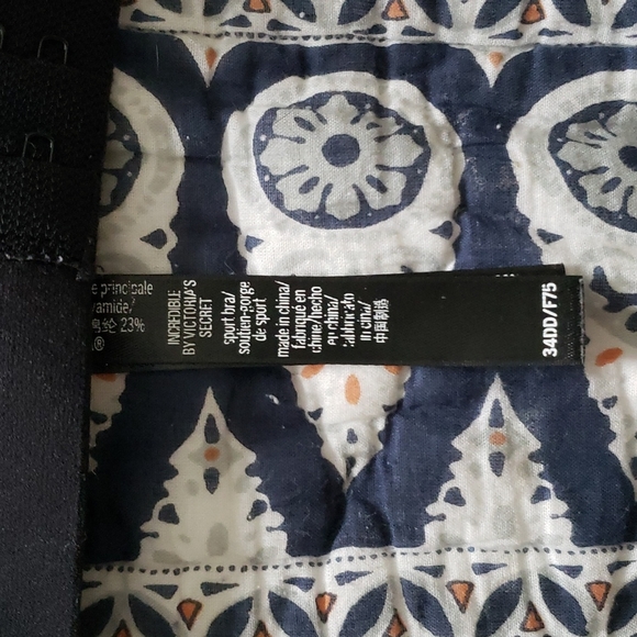 *SOLD* VICTORIAS SECRET~ VICTORIA SPORT Sports Bras! - Picture 4 of 4